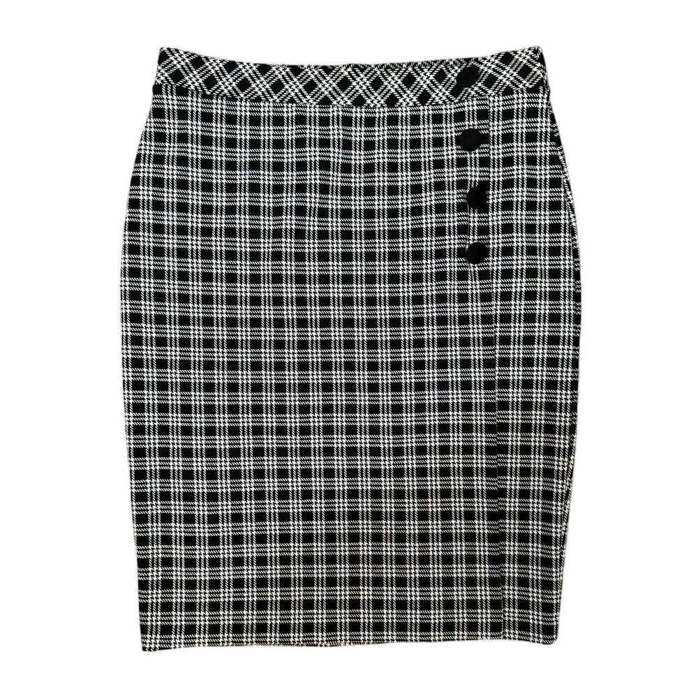 Melissa Paige Petite Black Plaid Skirt Fits Like M